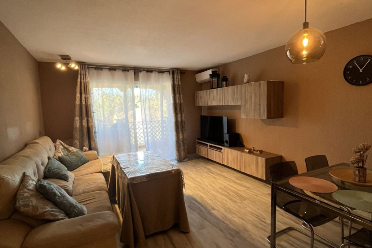 Venta de piso en San Pedro de Alcántara, Marbella
photo 1