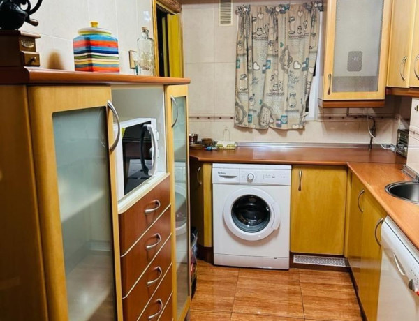 First floor for sale in  Calle Asturias, Móstoles photo 2