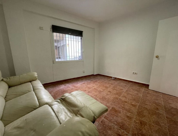 Bajo en venta en  Calle de Orense, Zaragoza photo 1