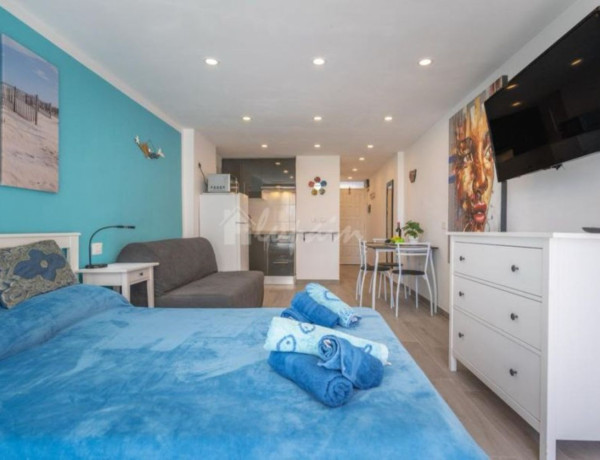 Piso en venta en Avenida Santiago Puig, Arona thumbnail 2