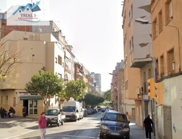 Piso en venta en  Calle Vinaròs, Hospitalet de Llobregat photo 1
