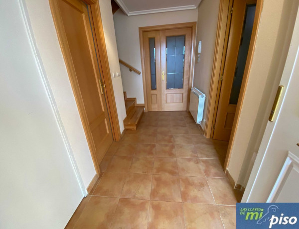 Semi-detached house for sale in , Laguna de Duero photo 4