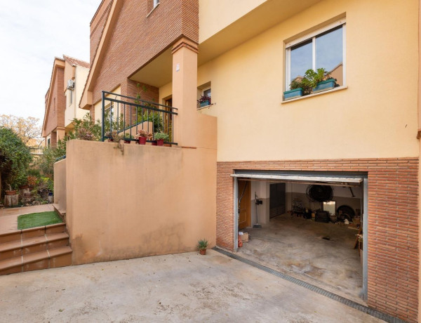 Chalet adosado en venta en , Gojar photo 1