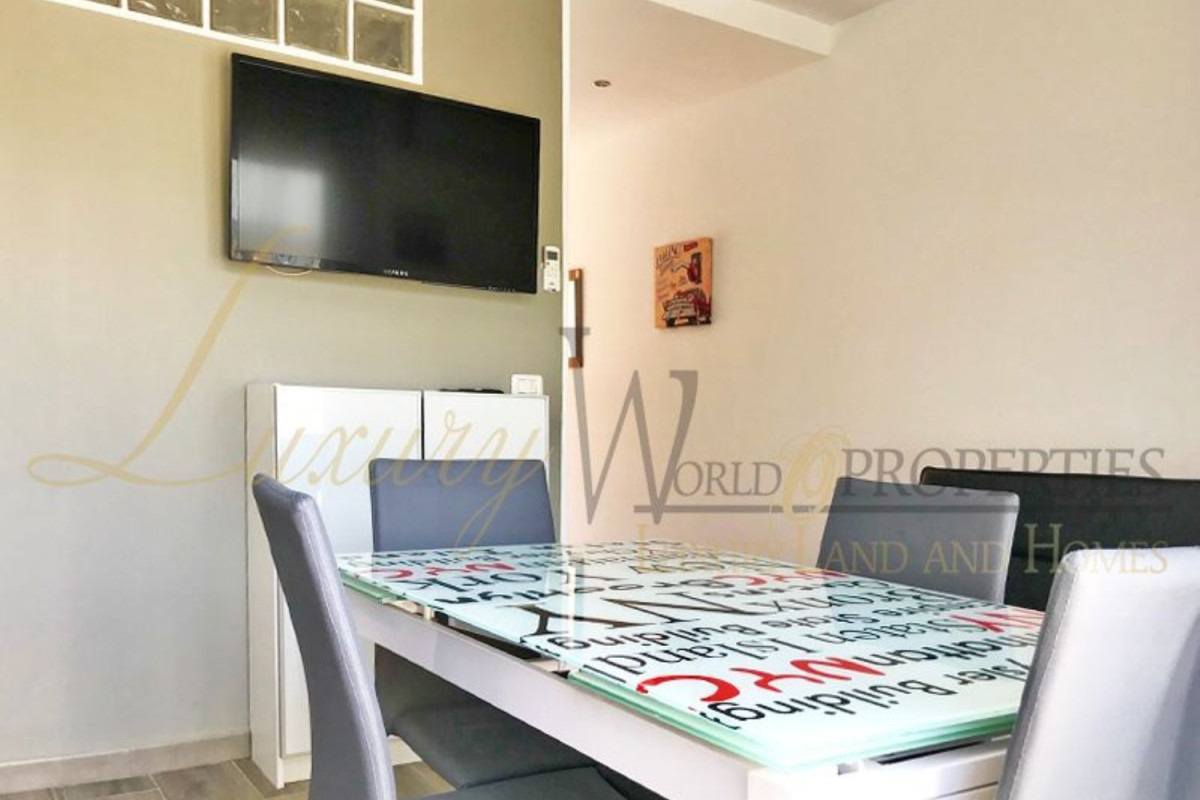 Venta de piso en Avenida Ernesto Sarti, 7, Adeje
photo 4