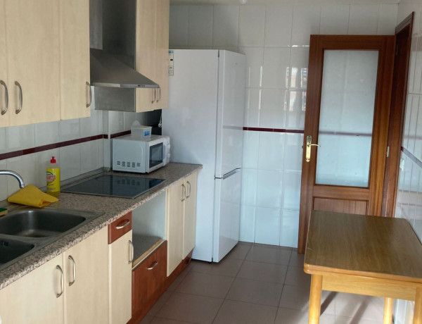 Piso en venta en  Calle Cordel de Merinas de Vistahermosa, Salamanca photo 4
