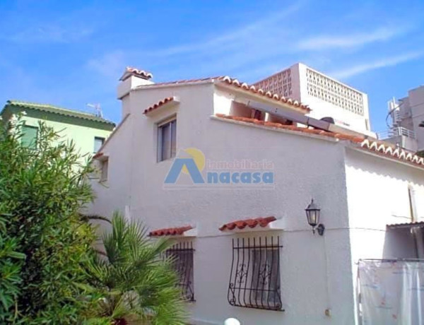 Detached villa for sale in  Calle Senyoriu del Rebollet, Oliva photo 3