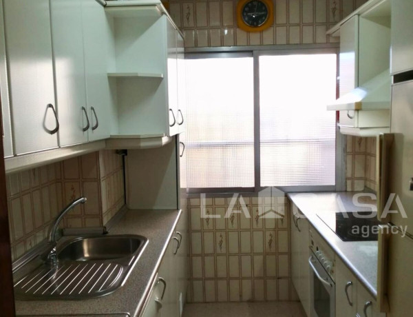 First floor for sale in  Plaza Roma, Montequinto photo 3