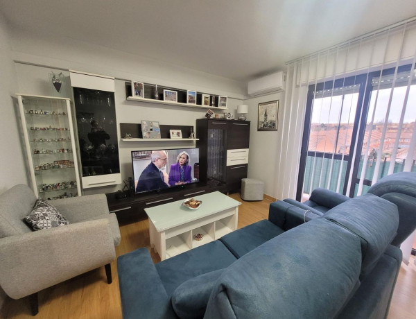 Apartment for sale in La Salle - Vistahermosa , Salamanca thumbnail 2