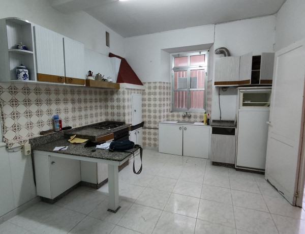 Casa de pueblo en venta en plaza do Beco photo 4