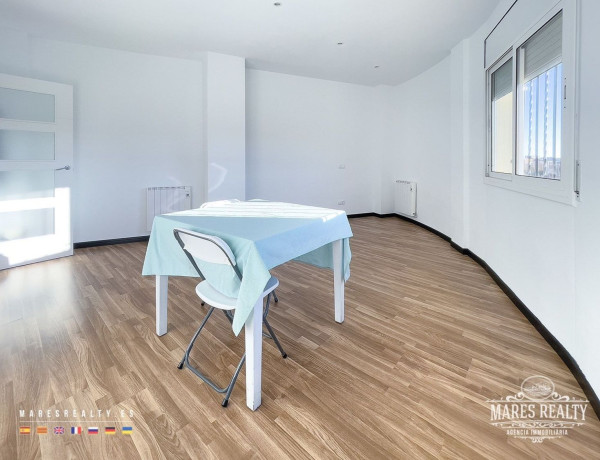Bajo en venta en  Semicentre , Blanes photo 2