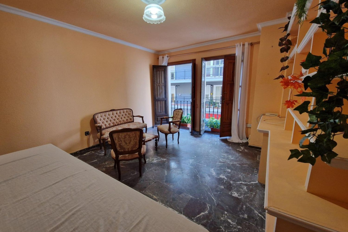 Sale of apartment in Center, Algeciras
photo 4
