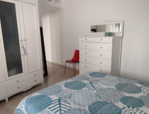 Bajo en venta en  Casco Antiguo - Centro , Badajoz photo 3