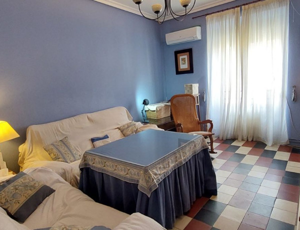 Piso en venta en JOSE LANOT, Badajoz photo 1