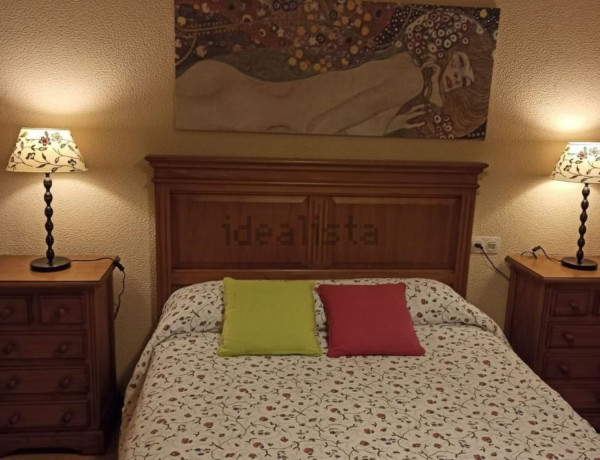 Продажа квартиры в Calle Rafael Altamira, Oviedo thumbnail 2
