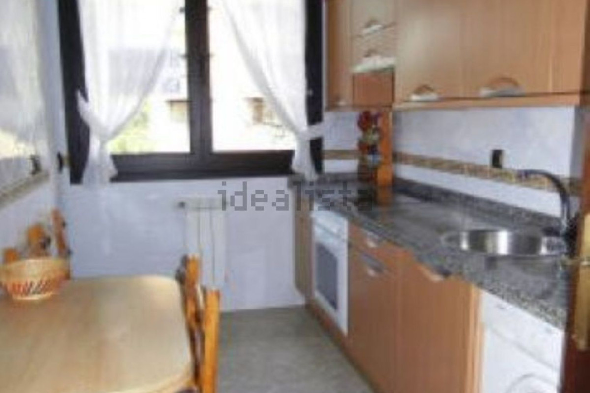Продажа квартиры на Calle Manuel Estrada, Овьедо
 photo 3