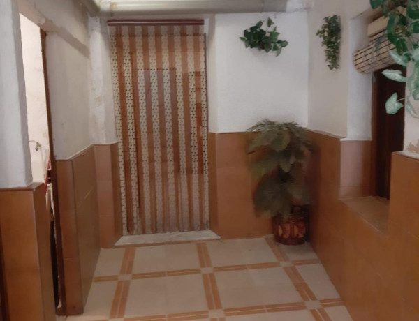 Chalet independiente en venta en , Chinchilla de Monte-Aragón photo 1