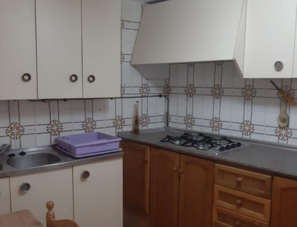 Chalet independiente en venta en , Chinchilla de Monte-Aragón thumbnail 2