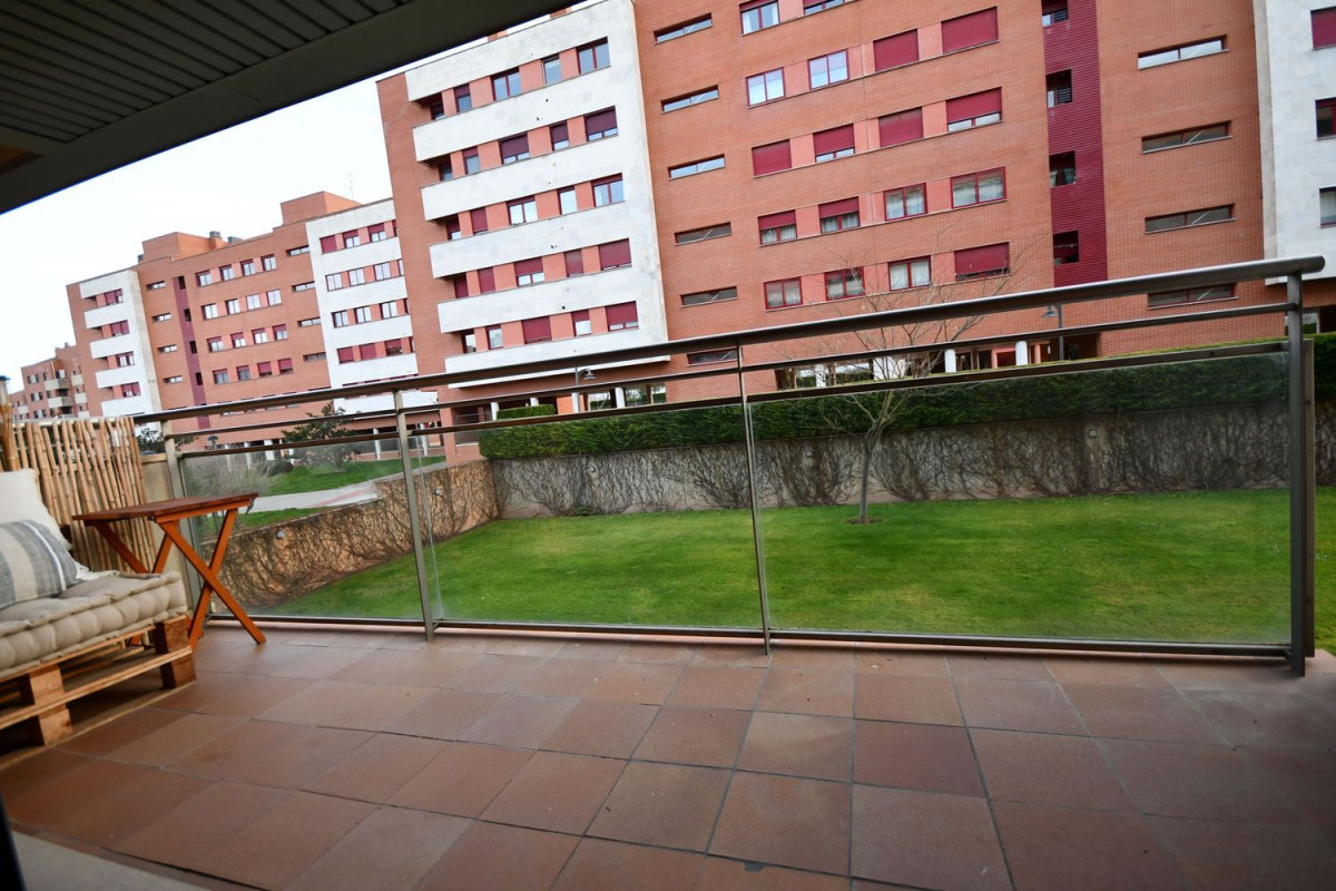 Venta de piso en Calle Joaquín Turina, Logroño
 photo 3