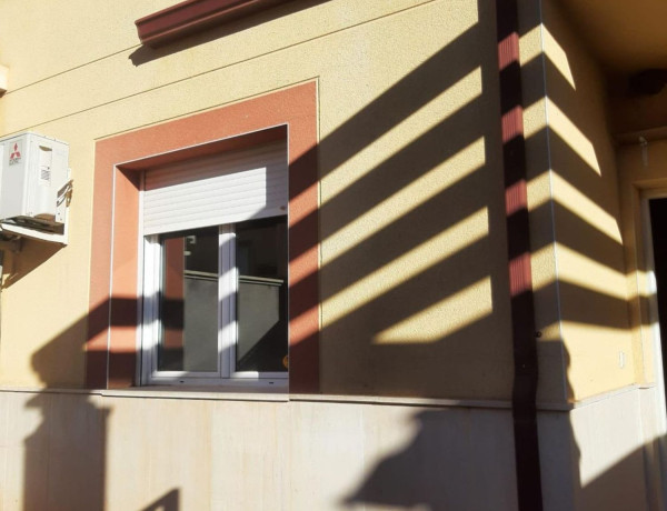 Chalet adosado en venta en , La Gineta thumbnail 2