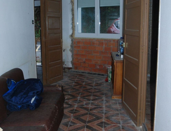 Chalet adosado en venta en Avenida Adolfo Suárez , Lugo thumbnail 2