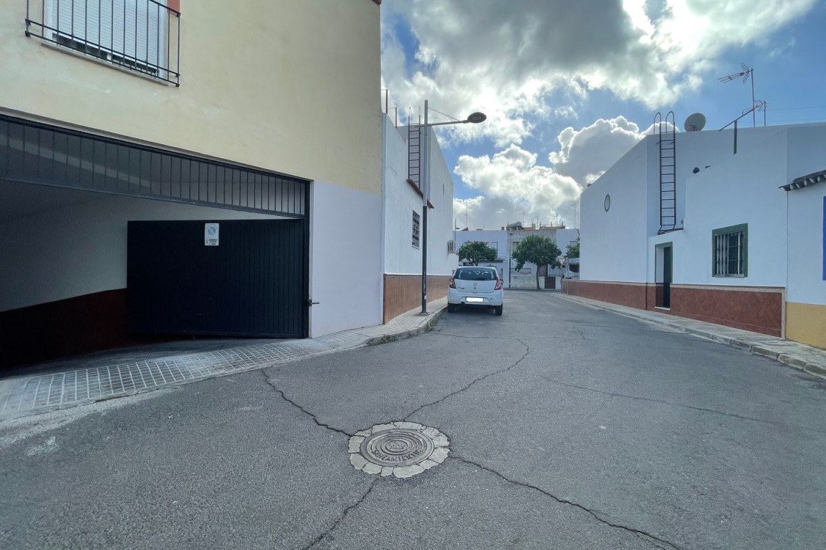 Venta de garaje en , Salteras photo 3