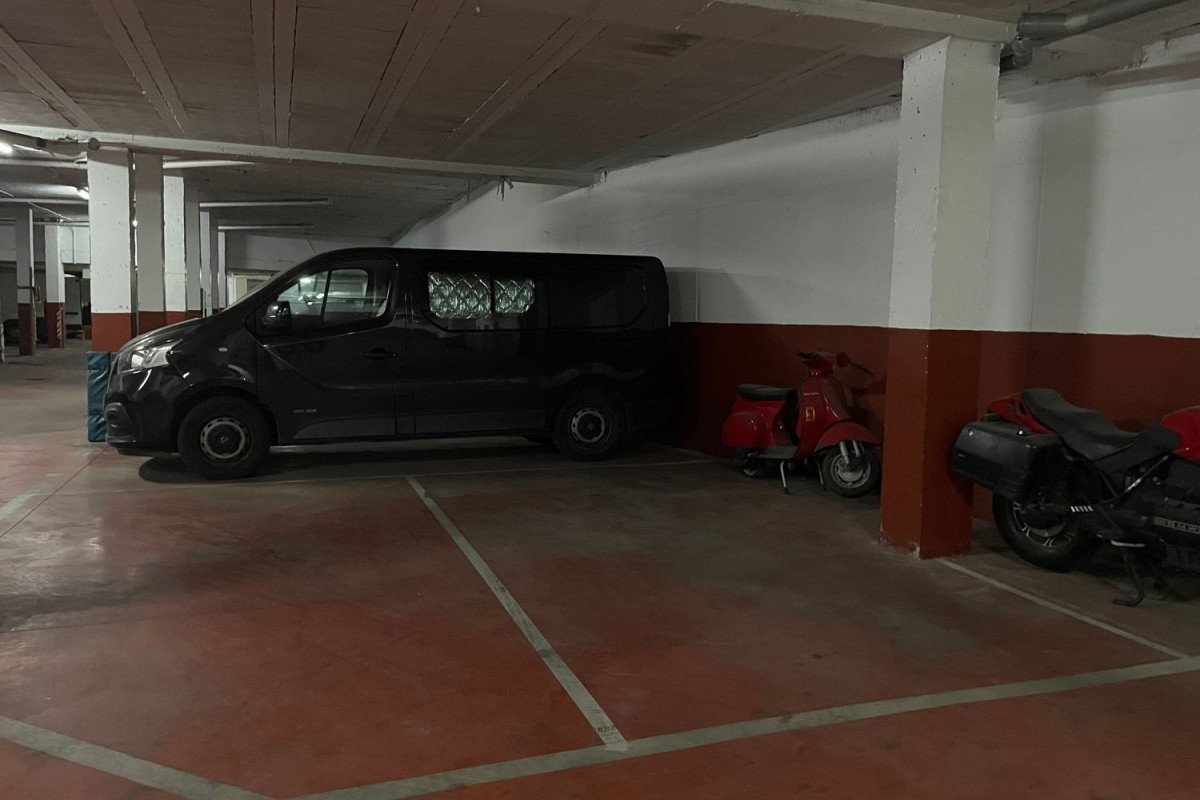 Venta de garaje en , Salteras photo 5
