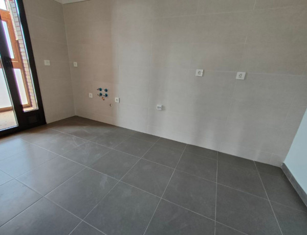 Продажа квартиры в  Avenida DE LOS DESCUBRIMIENTOS, 24, Ciudad Real photo 2