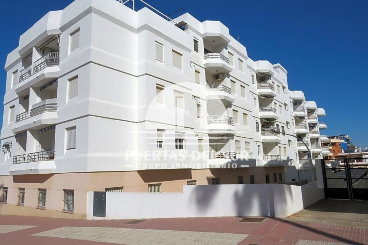 Sale of apartment in Calle Lora del Río, 2, Rota
photo 2