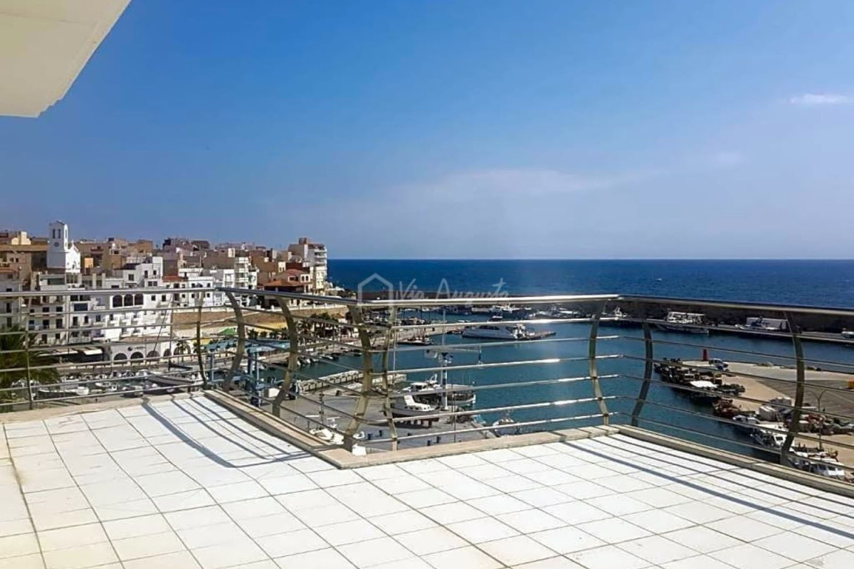 Sprzedaż duplexu w Calle del Mediterrani, L'Ametlla de Mar photo 5