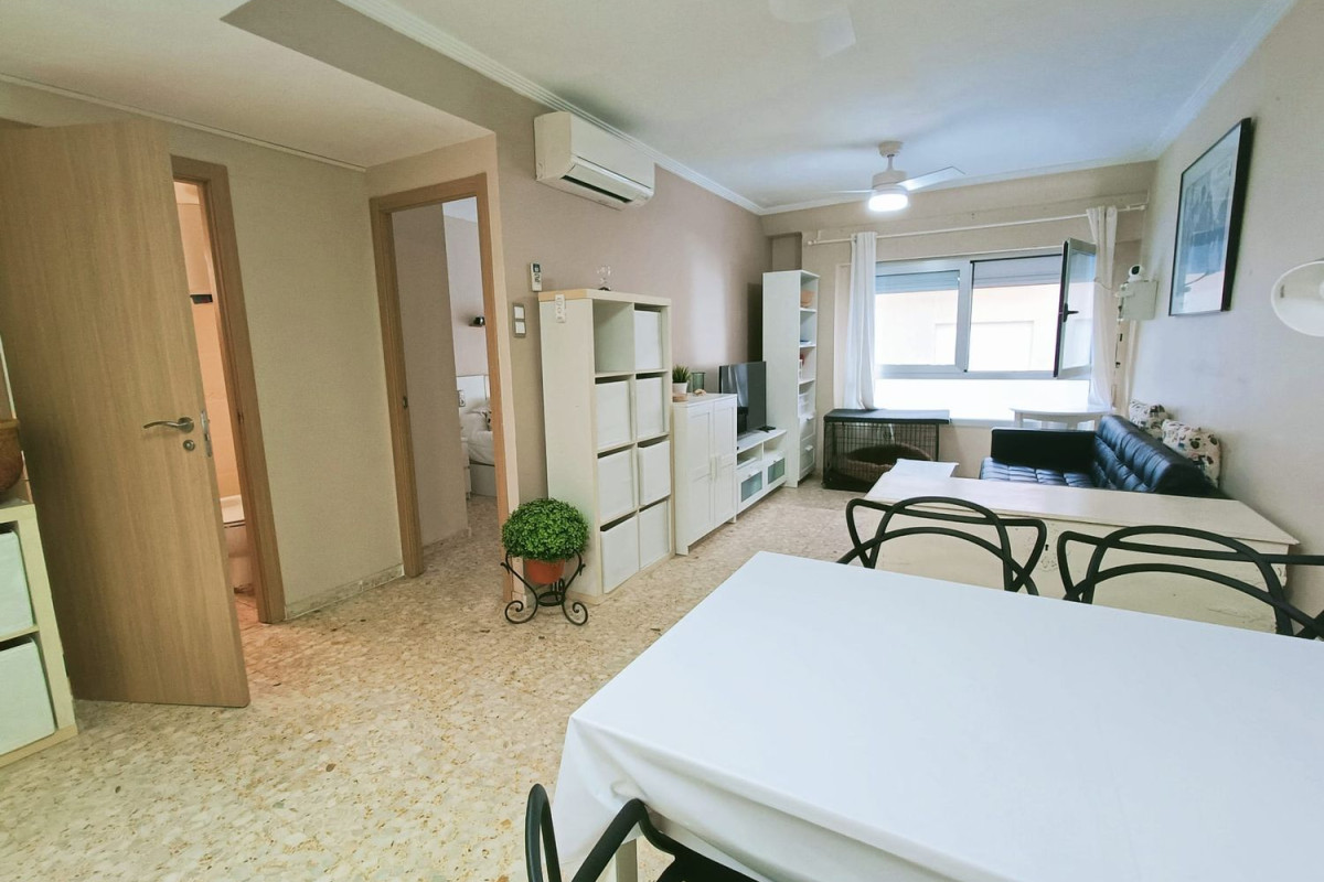 Piso en venta en calle Ancla, El Perellonet
photo 2