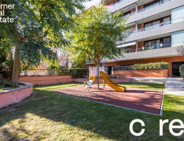 Garaje en venta en Calle de Josep de Peray, 5 , Sant Cugat del Vallès thumbnail 1
