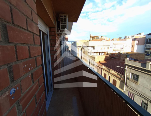 Apartment for sale in Calle Blai Net, Sant Boi de Llobregat thumbnail 2