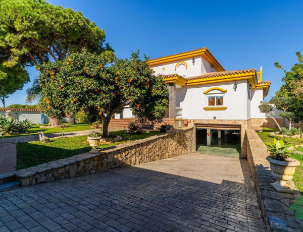 Коттедж на продажу в  Urb. CHAPARRAL, Chiclana de la Frontera photo 4