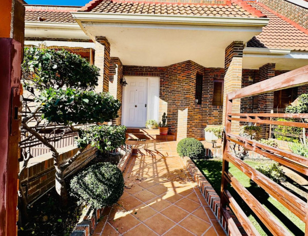 Semi-detached house for sale in  Calle Azores, 31 , Illescas photo 3