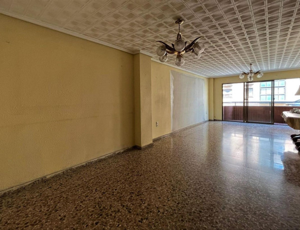 Piso en venta en Calle dels Centelles, València photo 1