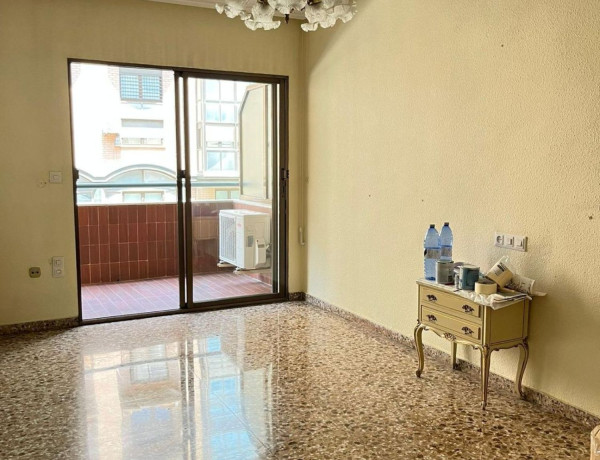 Piso en venta en Calle dels Centelles, València thumbnail 1