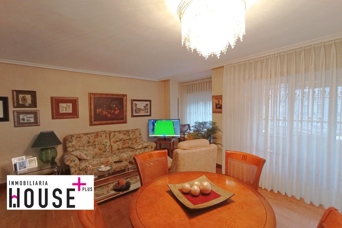 Sale of apartment in José Cueto, Avilés
 photo 2