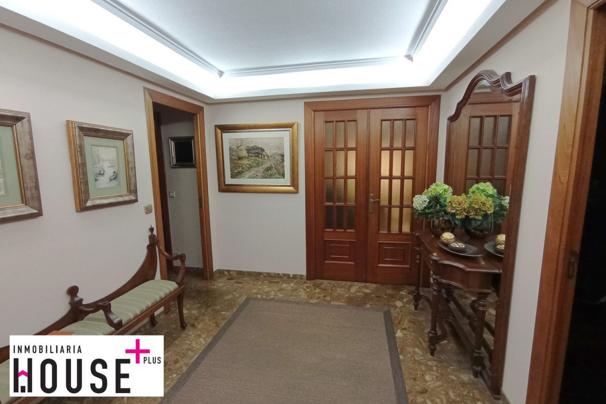 Sale of apartment in José Cueto, Avilés
 photo 3