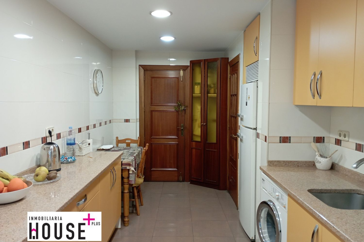 Sale of apartment in José Cueto, Avilés
 photo 5