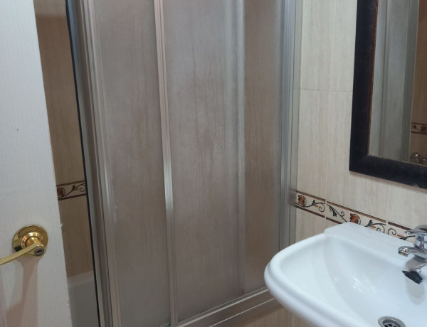 Apartment for sale in Calle Felipe II s/n, Vélez-Malaga thumbnail 2