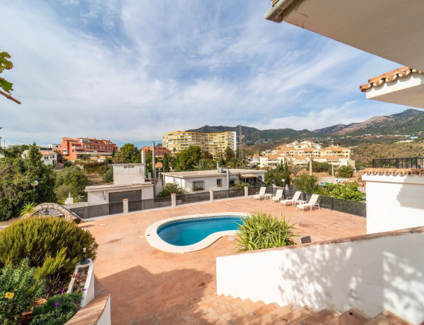 Chalet independiente en venta en  Calle Manzanilla, Fuengirola photo 3