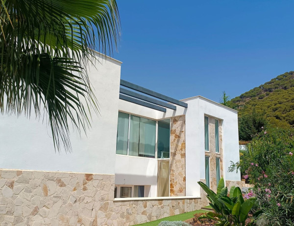 Chalet independiente en venta en Carretera de Mijas, Mijas thumbnail 2