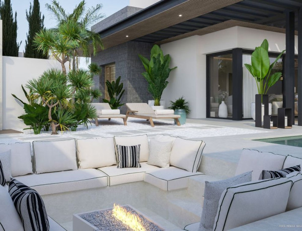 Chalet independiente en venta en Paseo Costa del Sol, Mijas thumbnail 2