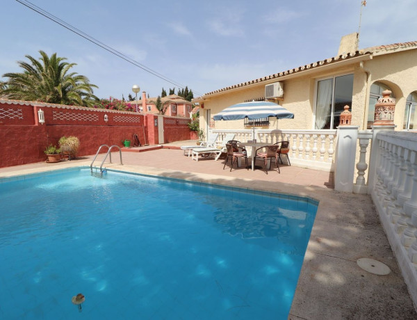 Chalet independiente en venta en Calaburra - Chaparral , Mijas photo 1