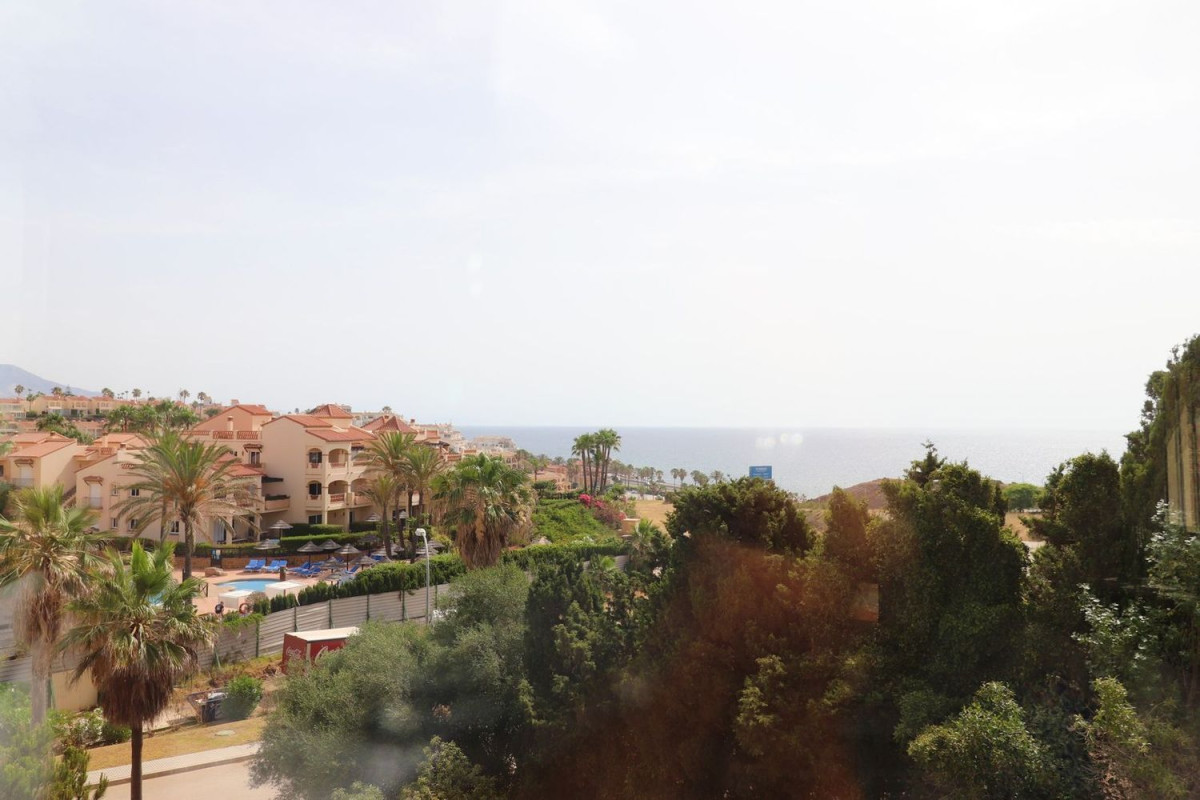 Venta de chalet independiente en Calaburra - Chaparral, Mijas
 photo 2