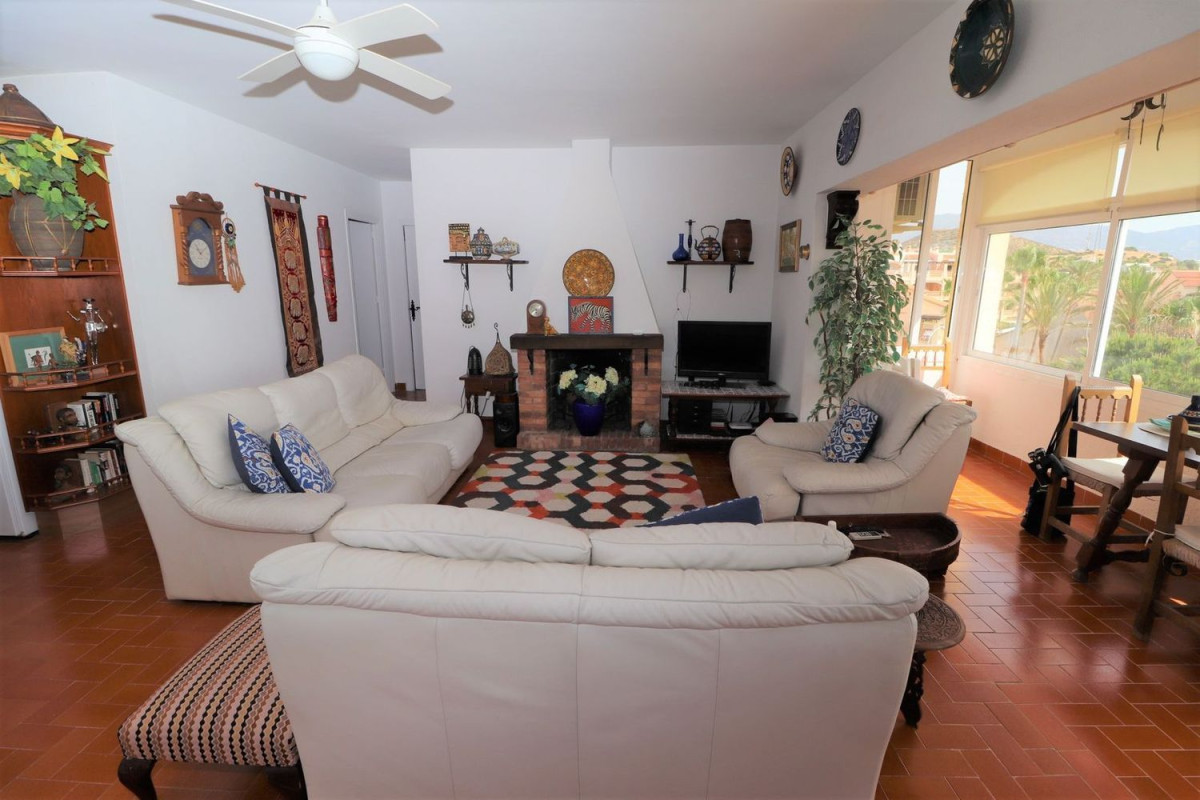Venta de chalet independiente en Calaburra - Chaparral, Mijas
 photo 4