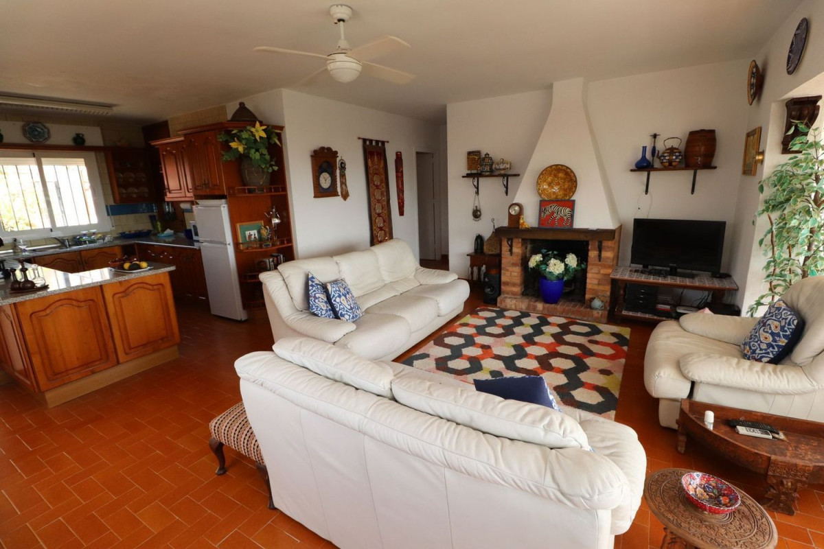 Venta de chalet independiente en Calaburra - Chaparral, Mijas
 photo 5