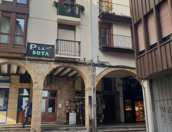 Piso en venta en Calle correduria, Castro-Urdiales thumbnail 1