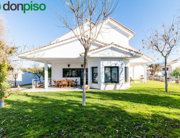 Chalet independiente en venta en , Albolote photo 1