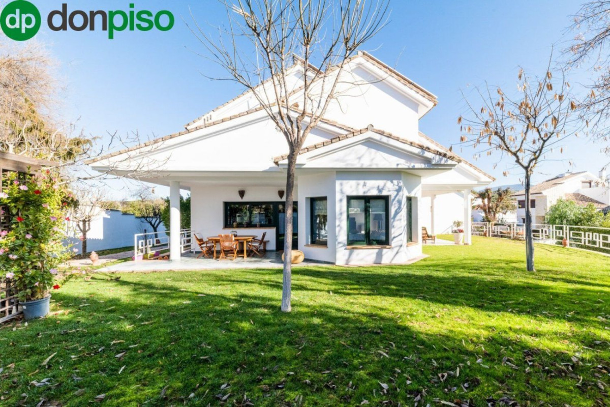 Casa o chalet independiente en venta en calle Guadalquvir, 12, Albolote
 photo 2